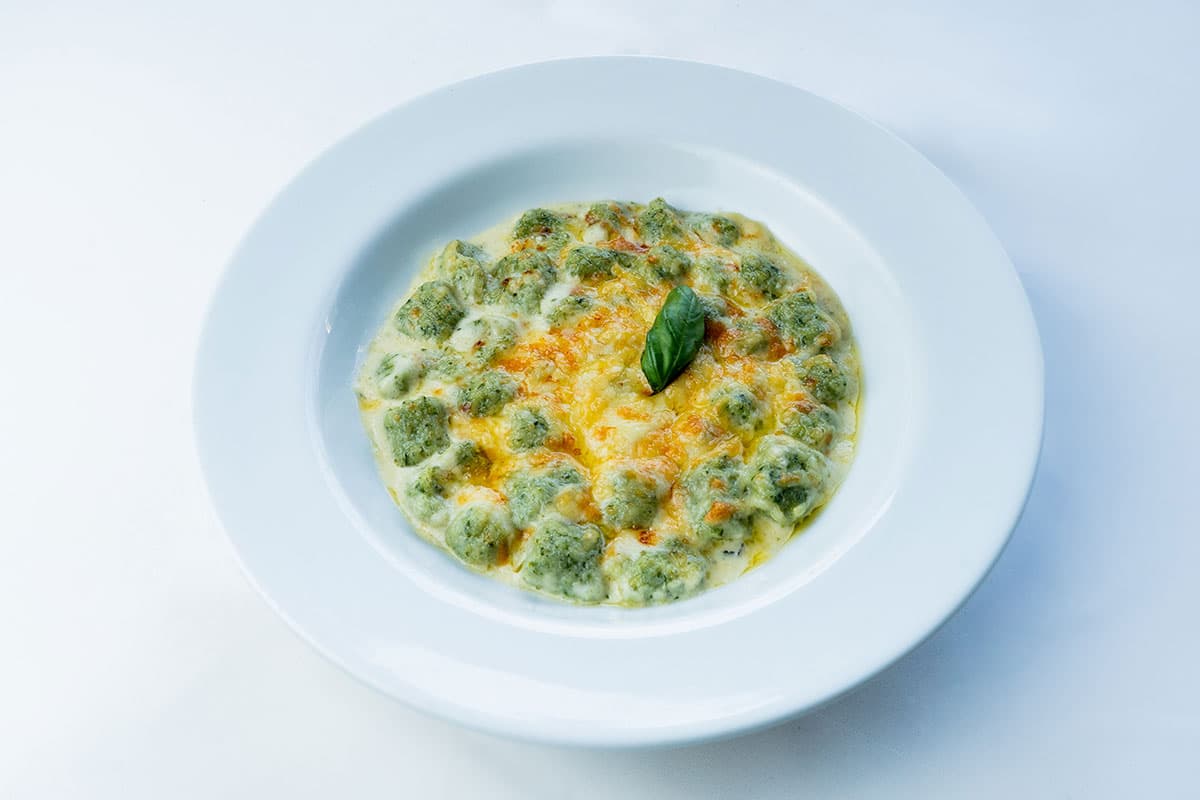 Gnocchi verdi ai quattro formaggi